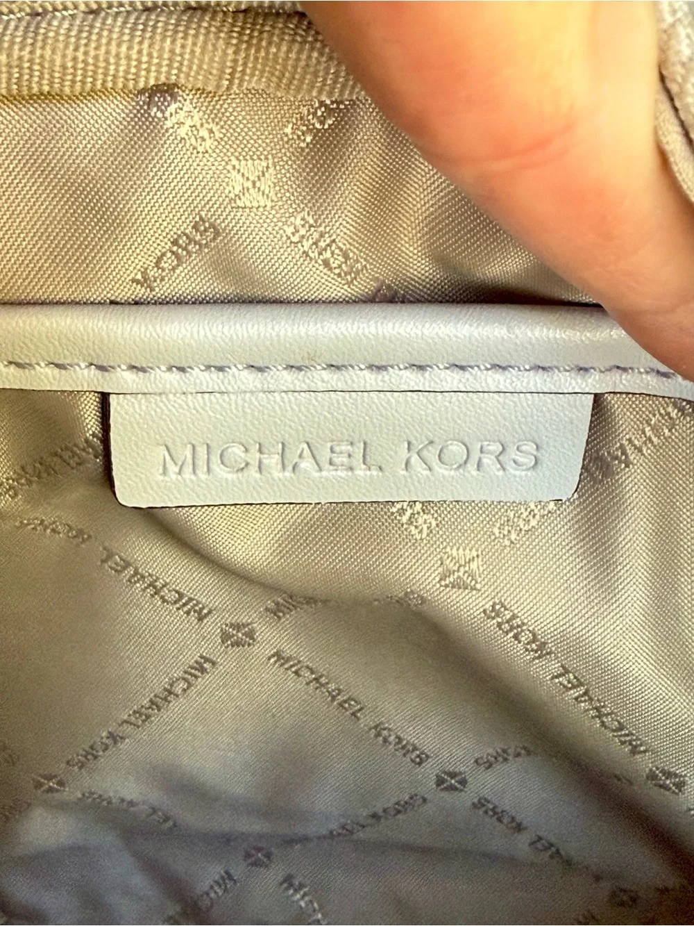 Michael Kors Jet Set Travel Oval Camera Bag Crossbody - Lavender Mist Leather 💜